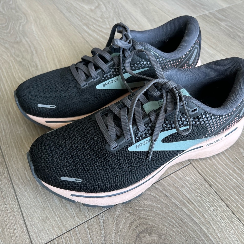 Brooks ghost 14 women athletic, running sneakers